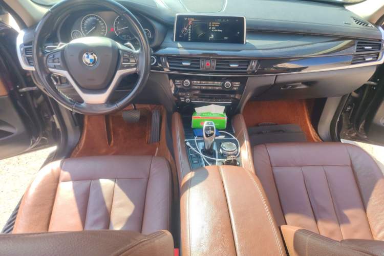 Used BMW X6 2015 xDrive35i Luxury Edition Interior 2