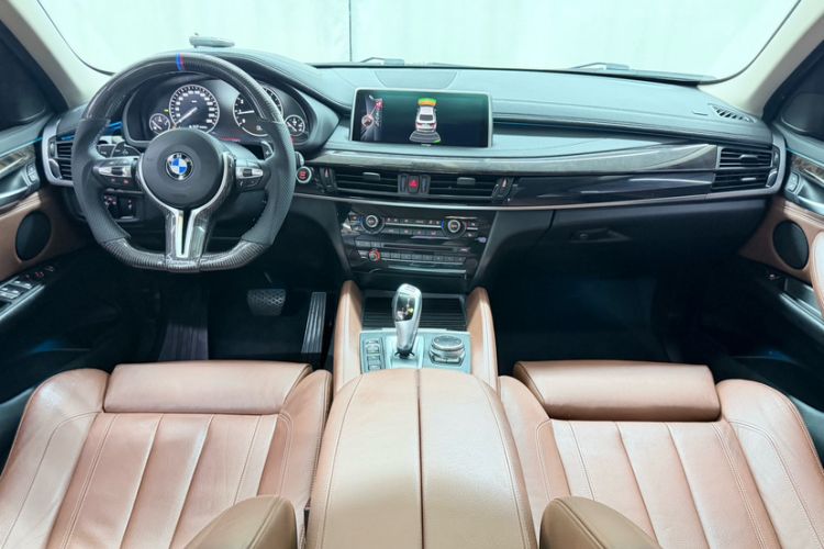 Used BMW X6 2015 xDrive28i Interior 2