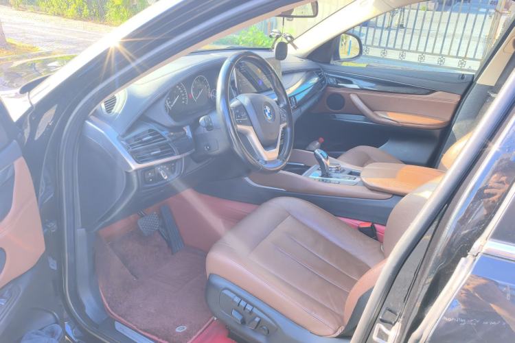 Used BMW X6 2015 xDrive35i Leading Model Interior 4