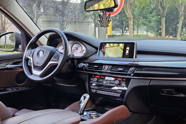 Used BMW X6 2015 xDrive28i Interior 6