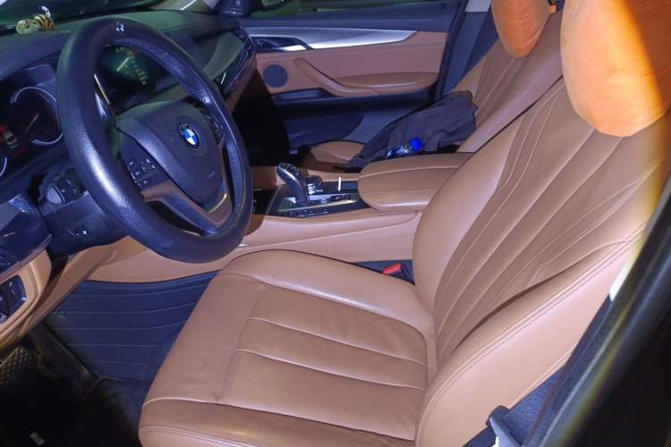 Used BMW X6 2015 xDrive35i Leading Model Left Front Seat