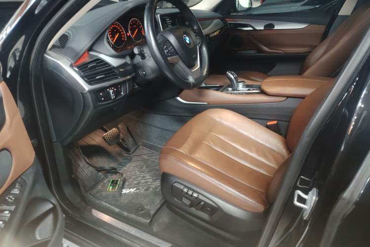 Used BMW X6 2015 xDrive35i Leading Model Left Front Seat