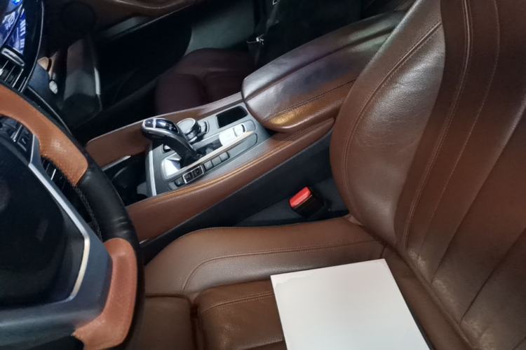 Used BMW X6 2015 xDrive35i Luxury Edition Left Front Seat
