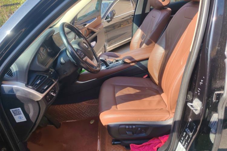Used BMW X6 2015 xDrive35i Luxury Edition Left Front Seat