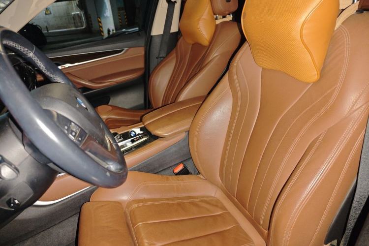Used BMW X6 2015 xDrive35i Leading Model Left Front Seat