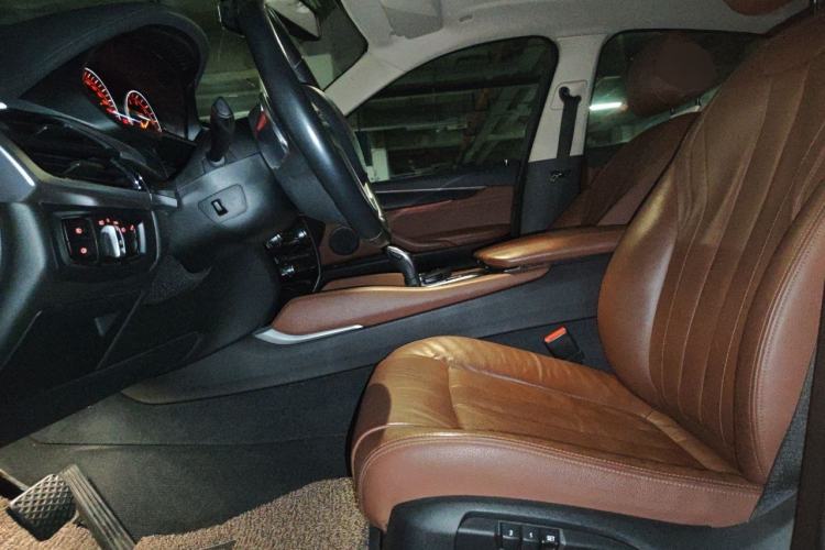 Used BMW X6 2015 xDrive35i Leading Model Left Front Seat
