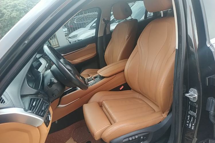 Used BMW X6 2015 xDrive28i Left Front Seat