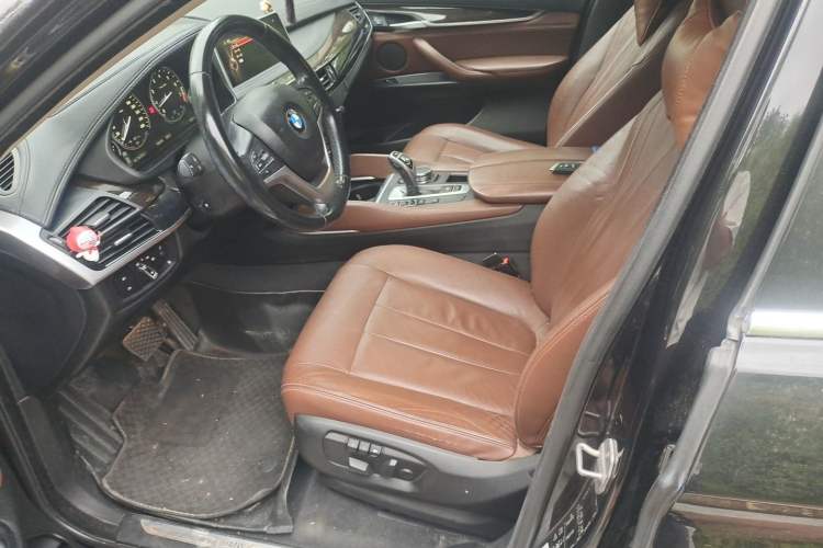 Used BMW X6 2015 xDrive35i Luxury Edition Left Front Seat