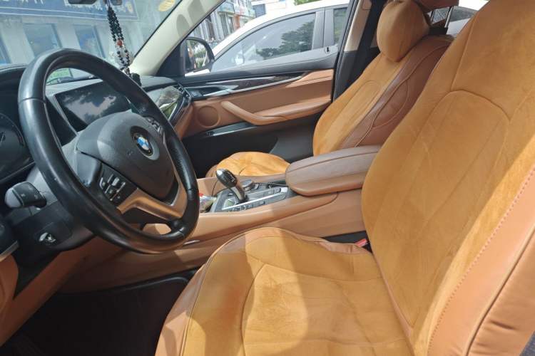 Used BMW X6 2015 xDrive28i Left Front Seat