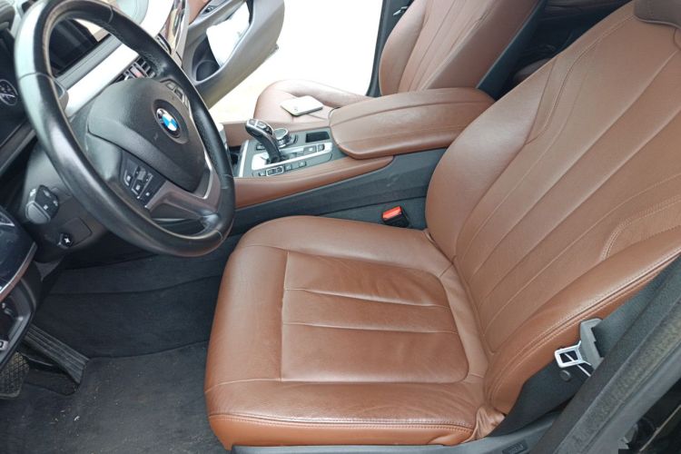 Used BMW X6 2015 xDrive35i Leading Model Left Front Seat