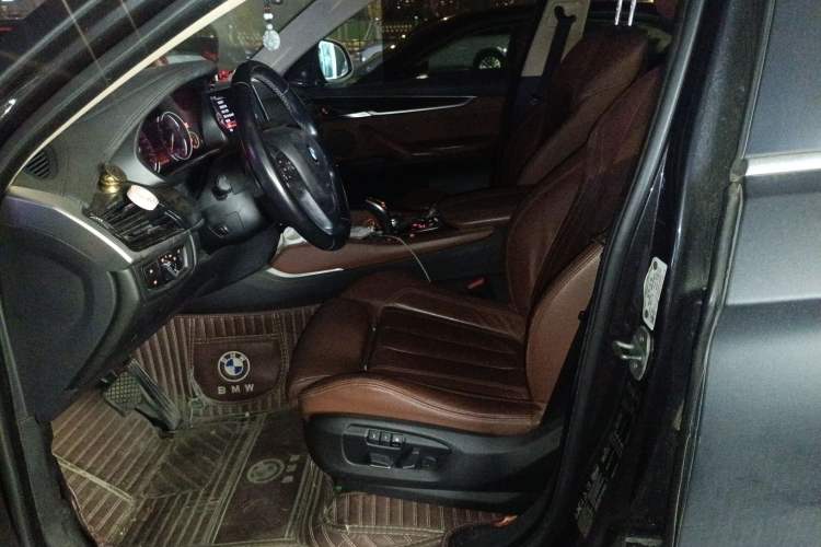 Used BMW X6 2015 xDrive35i Luxury Edition Left Front Seat