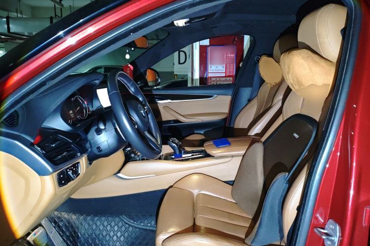 Used BMW X6 2015 xDrive35i Luxury Edition Left Front Seat