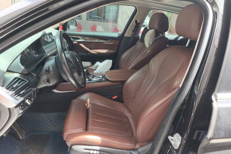 Used BMW X6 2015 xDrive28i Left Front Seat