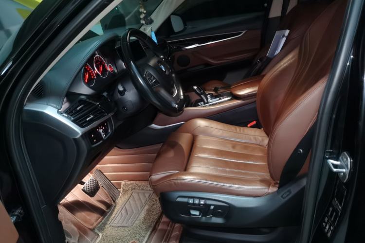Used BMW X6 2015 xDrive28i Left Front Seat