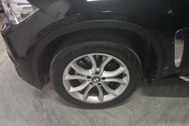 Used BMW X6 2015 xDrive35i Leading Model Left Front Wheel Hub