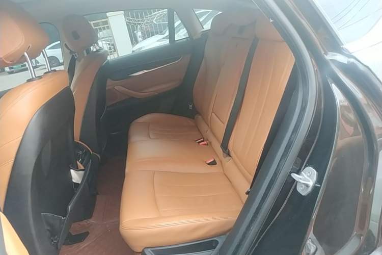 Used BMW X6 2015 xDrive28i Left Rear Seat