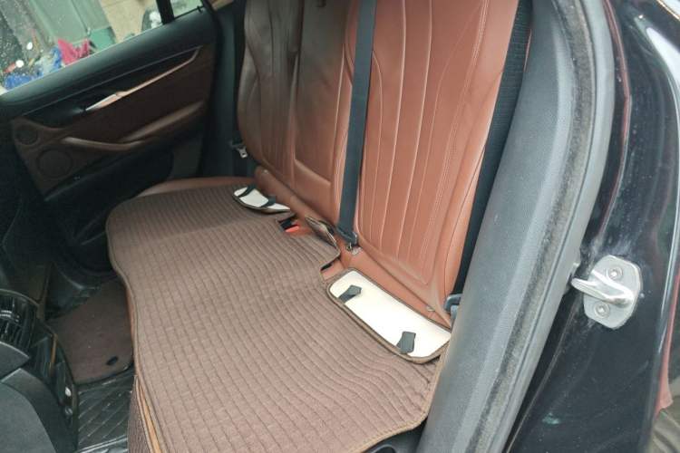 Used BMW X6 2015 xDrive35i Luxury Edition Left Rear Seat