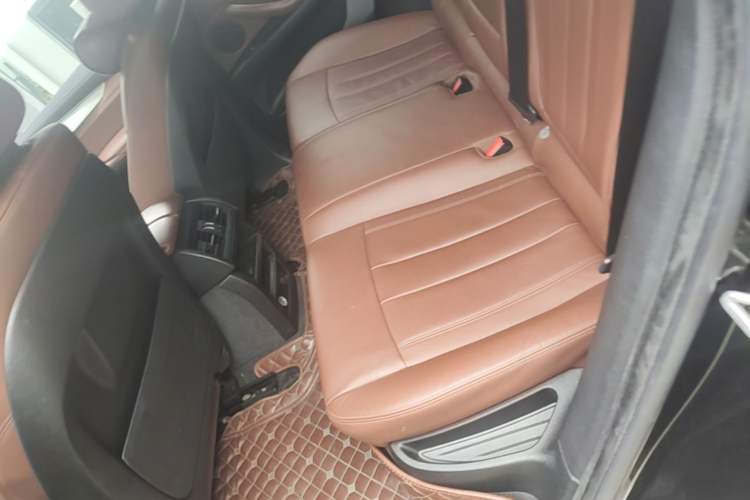 Used BMW X6 2015 xDrive35i Leading Model Left Rear Seat