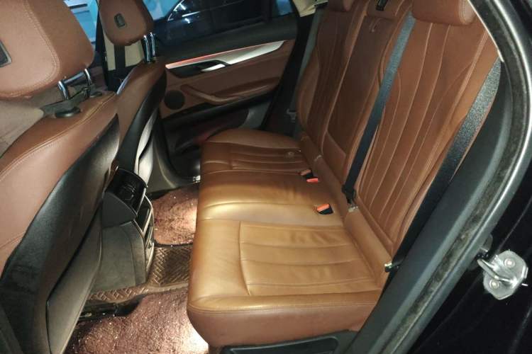 Used BMW X6 2015 xDrive35i Leading Model Left Rear Seat