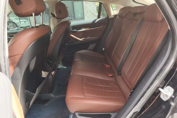 Used BMW X6 2015 xDrive28i Left Rear Seat