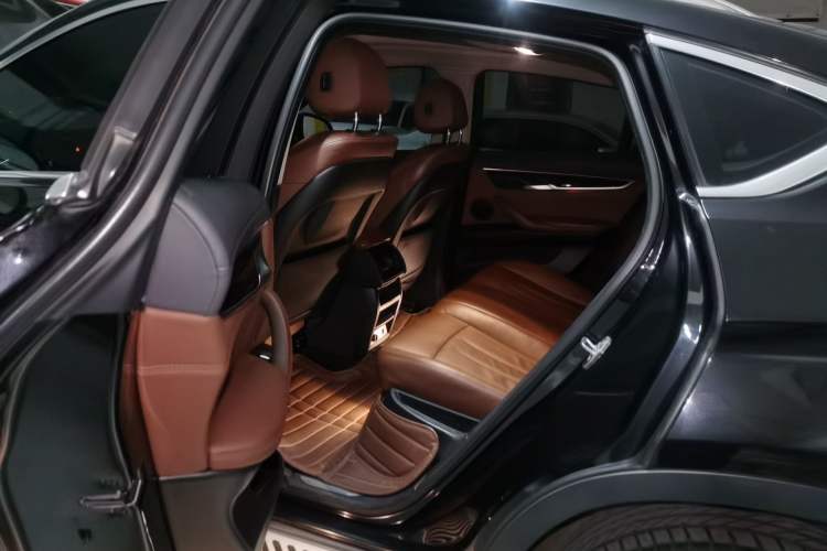 Used BMW X6 2015 xDrive28i Left Rear Seat