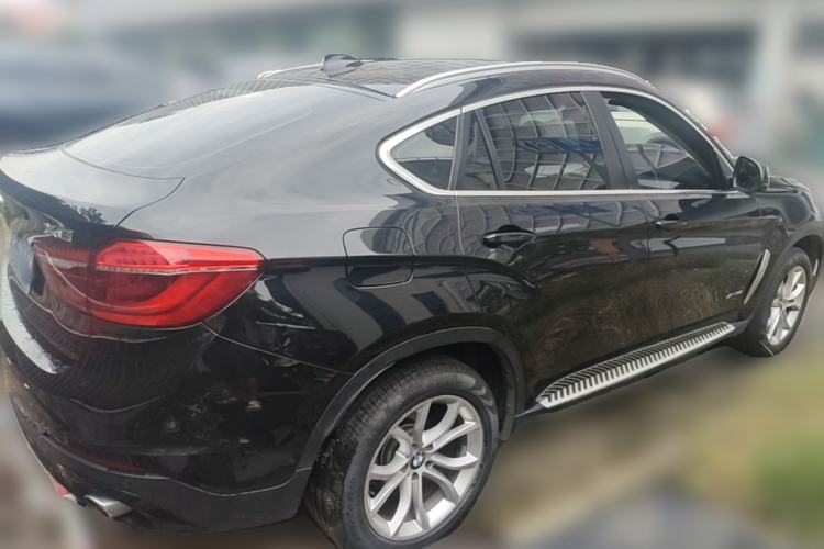 Used BMW X6 2015 xDrive35i Leading Model Rear Right 45 Deg