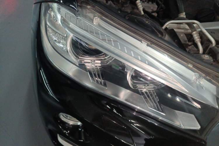 Used BMW X6 2015 xDrive35i Leading Model Right Front Headlight