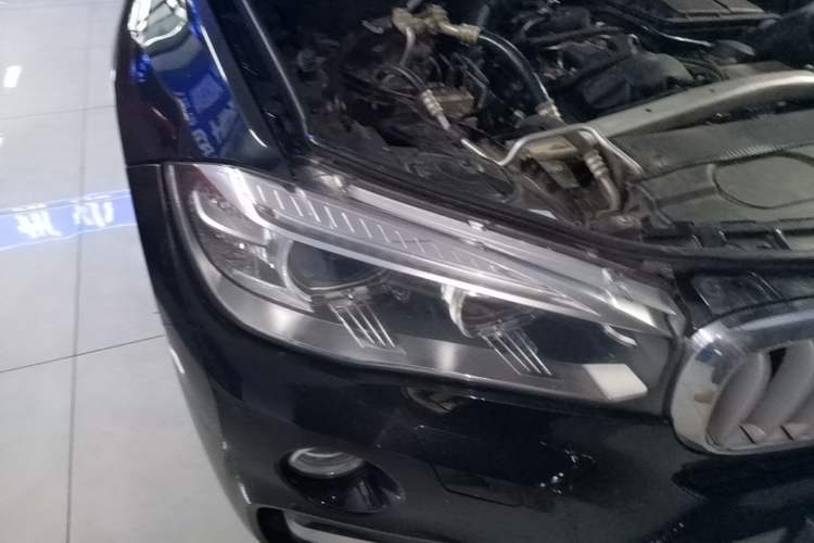 Used BMW X6 2015 xDrive35i Luxury Edition Right Front Headlight