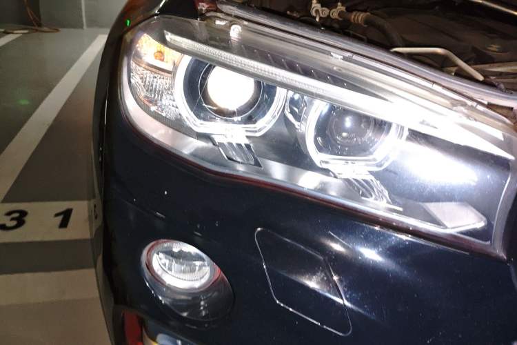 Used BMW X6 2015 xDrive35i Luxury Edition Right Front Headlight
