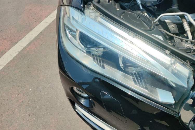 Used BMW X6 2015 xDrive28i Right Front Headlight
