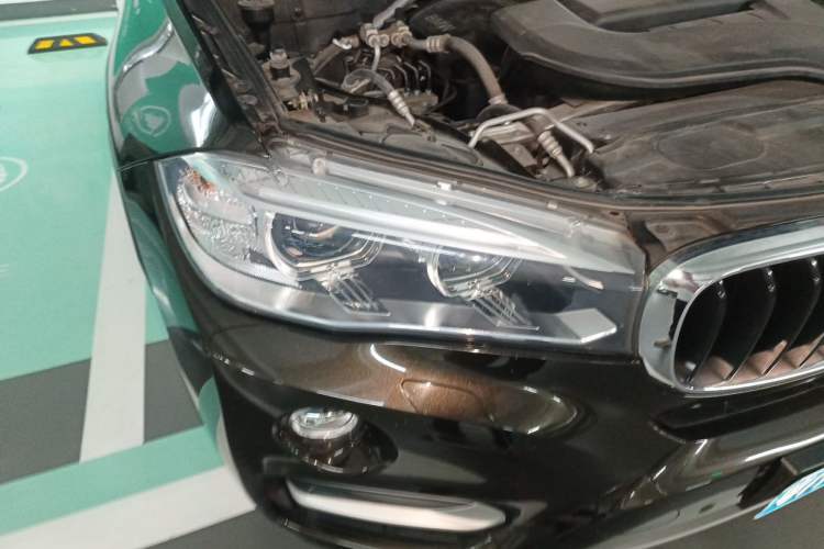 Used BMW X6 2015 xDrive28i Right Front Headlight