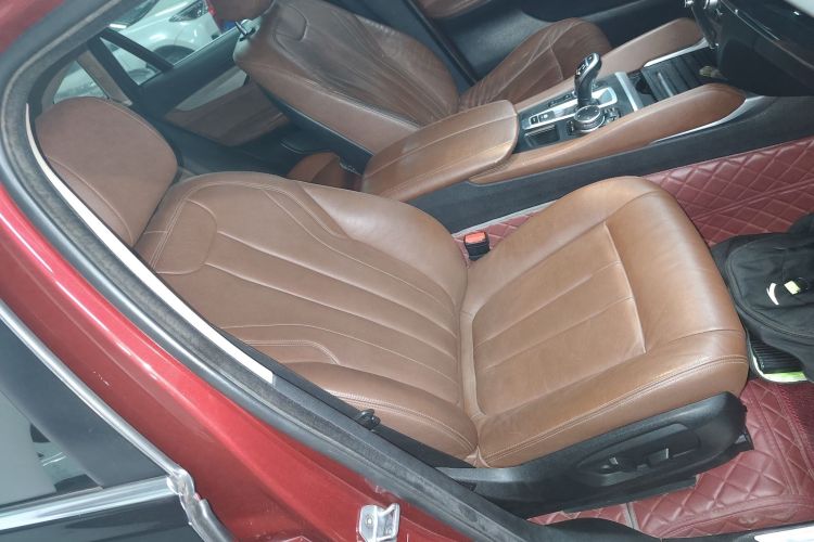 Used BMW X6 2015 xDrive35i Leading Model Right Front Seat