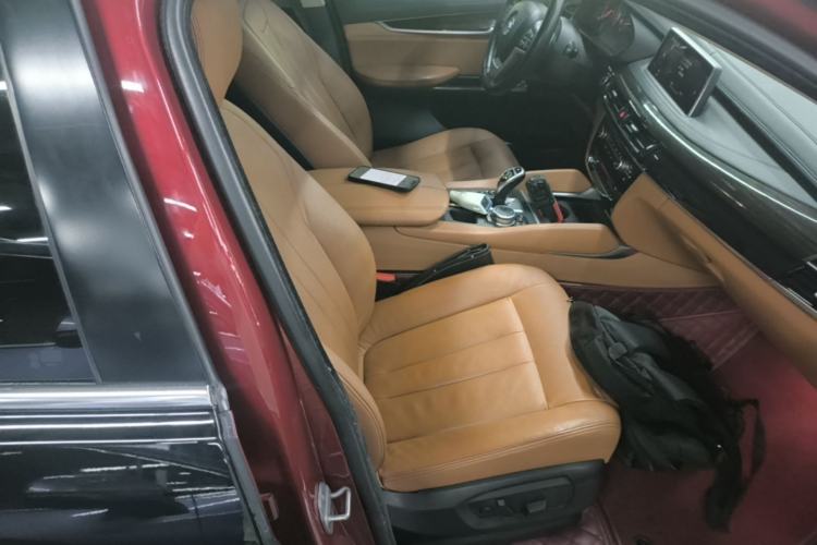 Used BMW X6 2015 xDrive35i Luxury Edition Right Front Seat