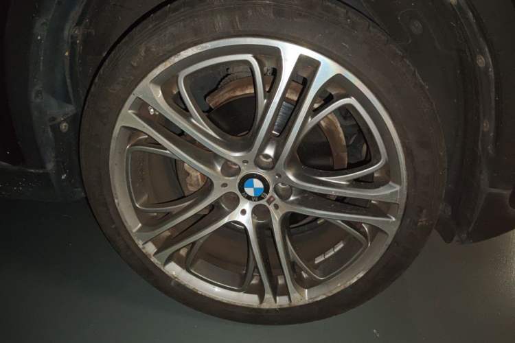 Used BMW X6 2015 xDrive35i Leading Model Right Front Wheel Hub