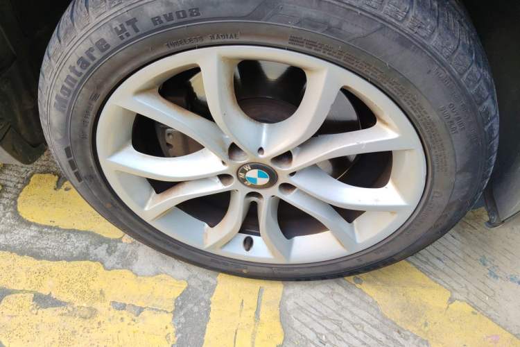 Used BMW X6 2015 xDrive35i Leading Model Right Front Wheel Hub