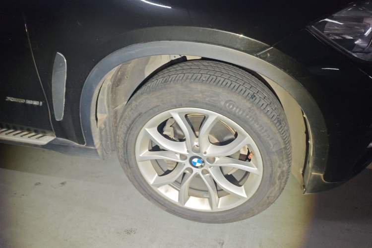 Used BMW X6 2015 xDrive28i Right Front Wheel Hub