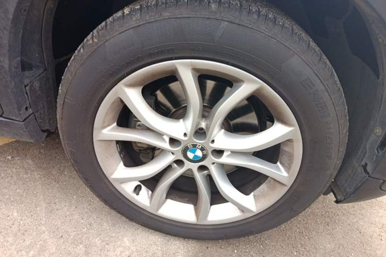 Used BMW X6 2015 xDrive35i Leading Model Right Front Wheel Hub