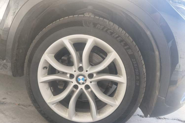 Used BMW X6 2015 xDrive35i Leading Model Right Front Wheel Hub