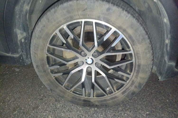 Used BMW X6 2015 xDrive35i Luxury Edition Right Front Wheel Hub