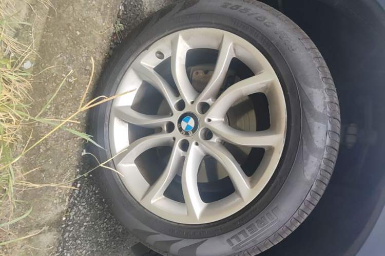 Used BMW X6 2015 xDrive35i Leading Model Right Front Wheel Hub