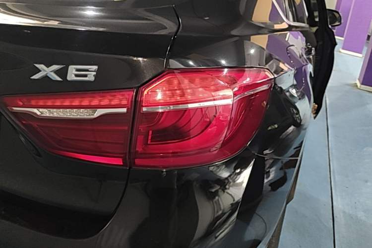 Used BMW X6 2015 xDrive35i Leading Model Right Rear Taillight