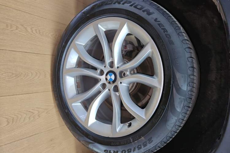 Used BMW X6 2015 xDrive28i Right Rear Wheel Hub