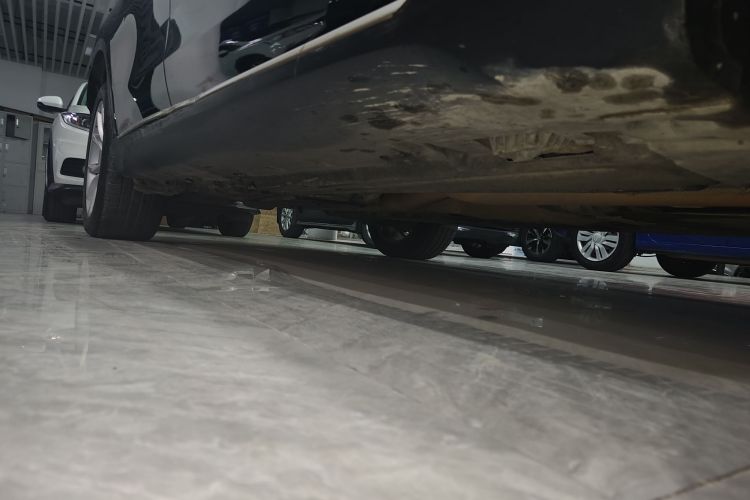 Used BMW X6 2015 xDrive35i Leading Model Right Side Sill