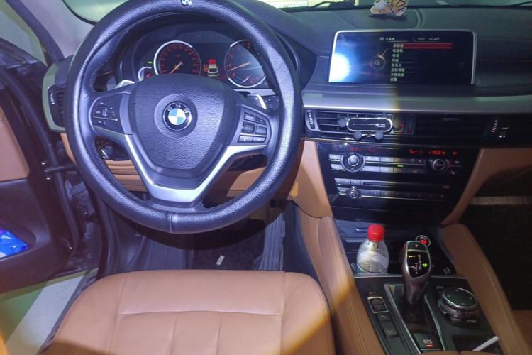 Used BMW X6 2015 xDrive35i Leading Model Steering Wheel