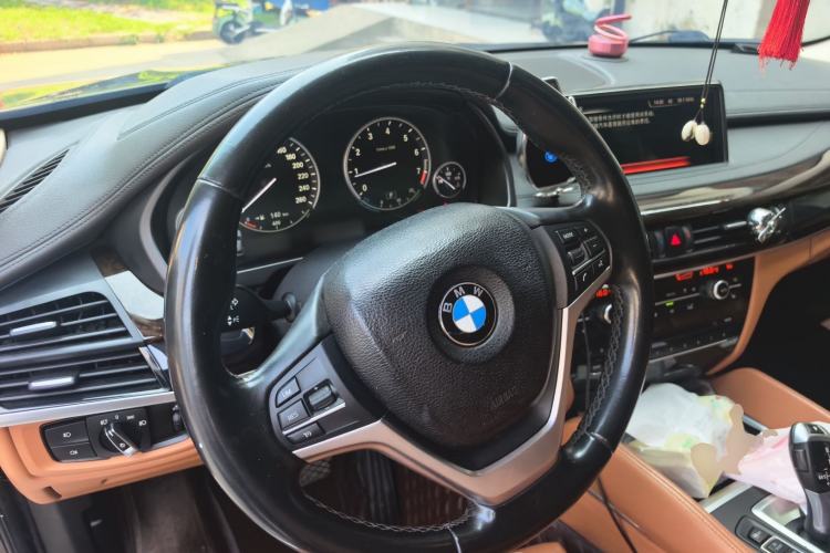Used BMW X6 2015 xDrive28i Steering Wheel