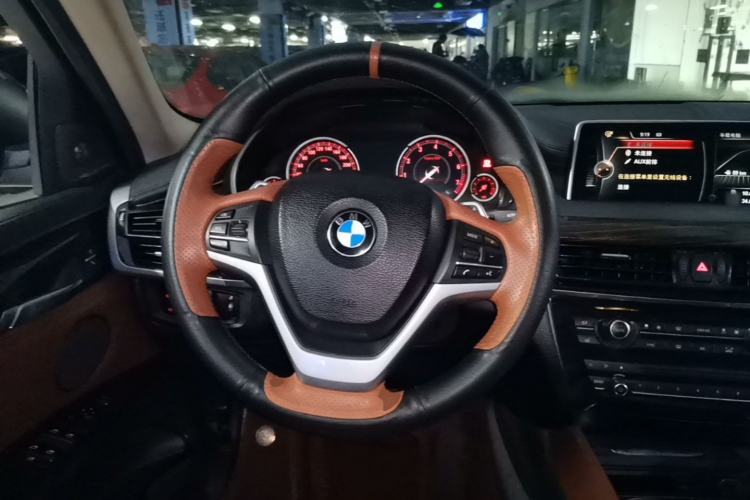Used BMW X6 2015 xDrive35i Luxury Edition Steering Wheel