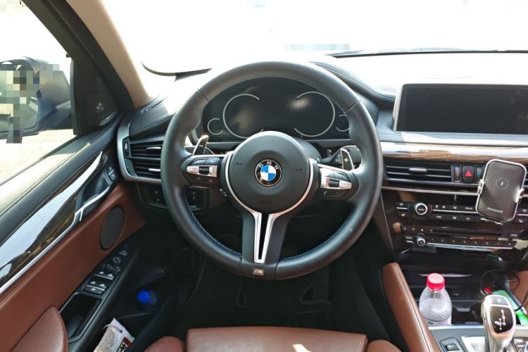 Used BMW X6 2015 xDrive35i Luxury Edition Steering Wheel