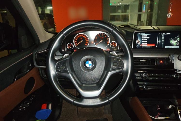 Used BMW X6 2015 xDrive35i Leading Model Steering Wheel