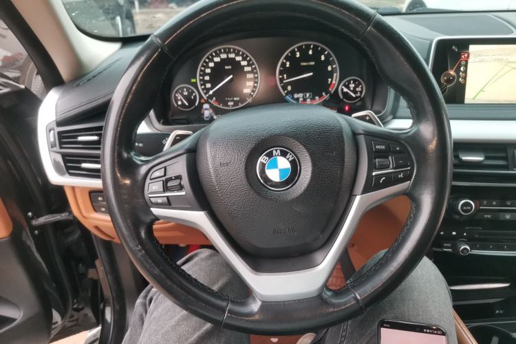 Used BMW X6 2015 xDrive35i Leading Model Steering Wheel