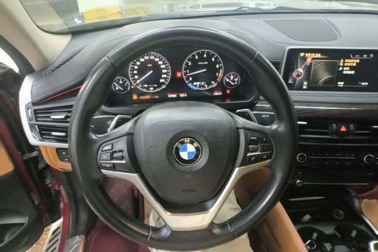 Used BMW X6 2015 xDrive35i Luxury Edition Steering Wheel